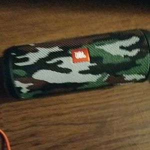 Jbl flip 4